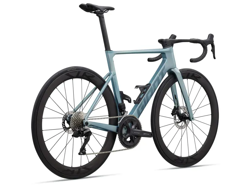 Giant Propel Advanced Pro 1-Di2 Road Racing Bike in Cryo Silver-1
