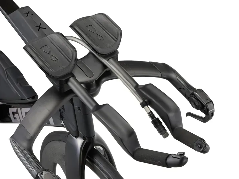 Giant Trinity Advanced SL 0 Road Bike in Gloss Carbon/Prismatic Haze-9