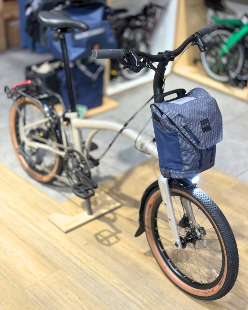 Ex Demo Brompton G Line electric  Taildust White with roller rack Medium-3