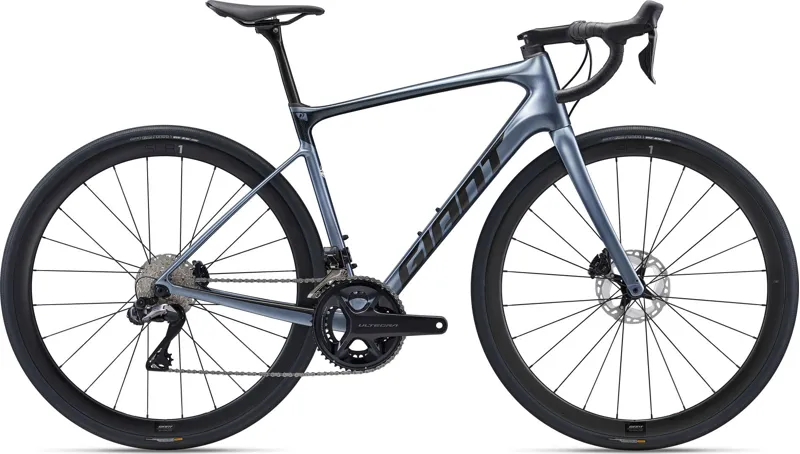 Giant Defy Advanced Pro 1 Carbon Road Bike in Knight Shield Black