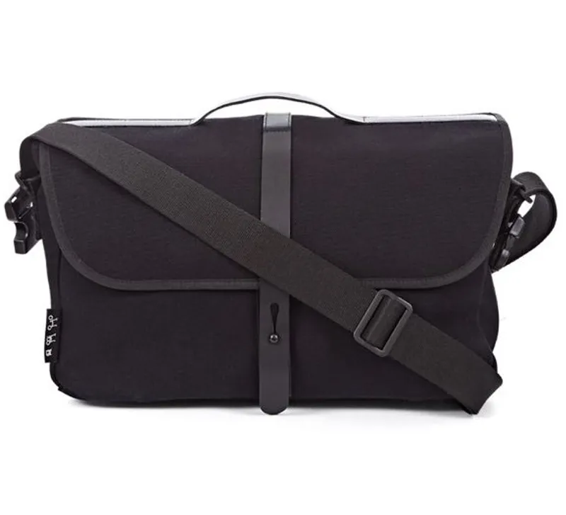 Brompton Shoulder Bag with Frame Black