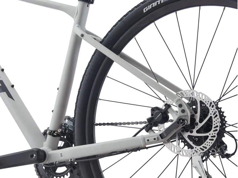 Giant Roam 3 Disc Hybrid Bike in Grey-6