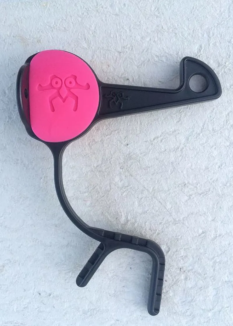 Helmetor Wall-Mounted Helmet Holder Pink