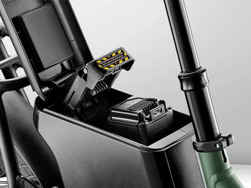 Momentum PakYak E+ Cargo eBike in Bumblebee-4